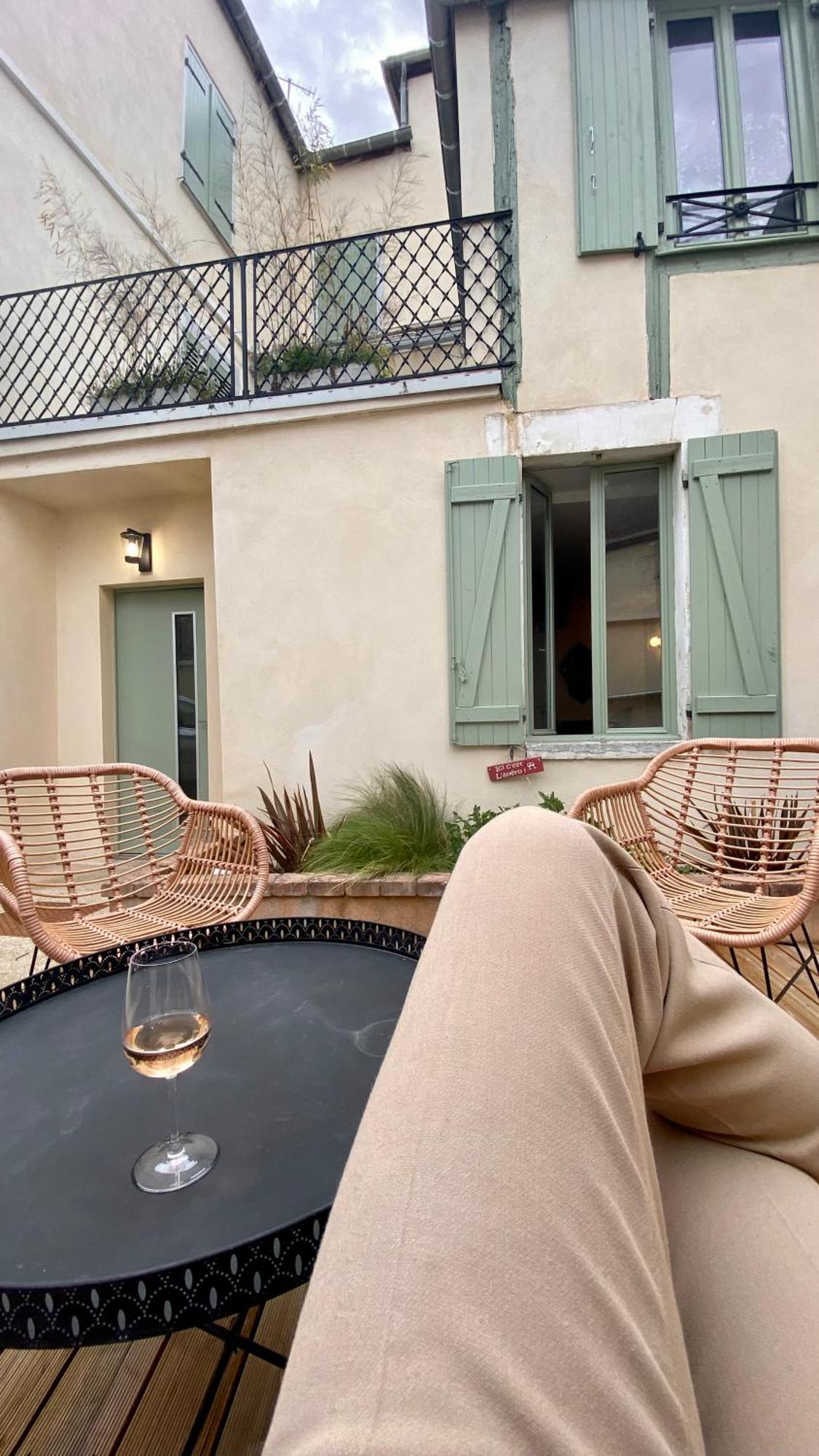 Superbe Appartement Terrasse Et Parking Gratuit Auxerre Dış mekan fotoğraf